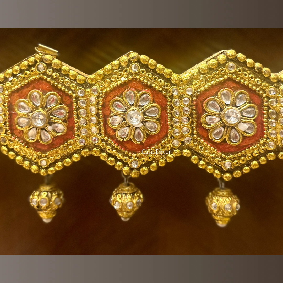 Red Hexagonal Bell Bandhanwar