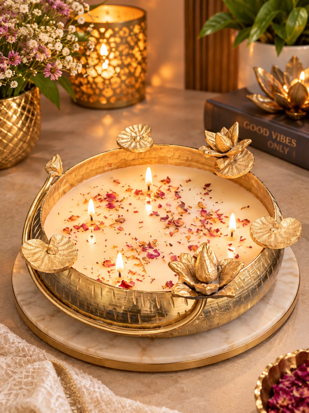 Lotus Candle Urli