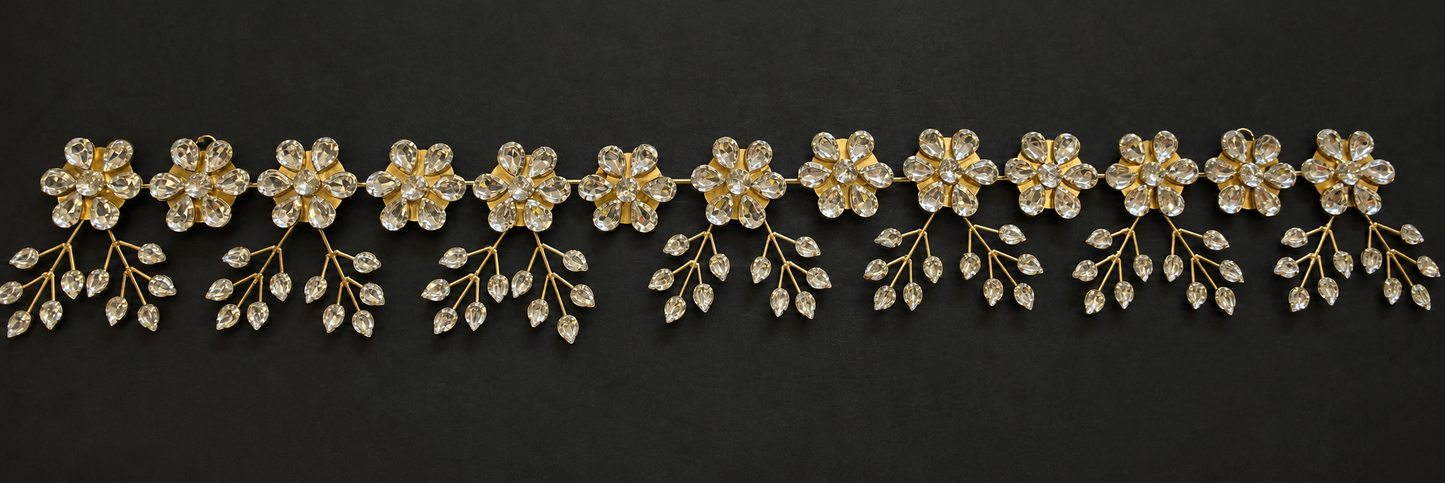 Metal Embellished Bandhanwar