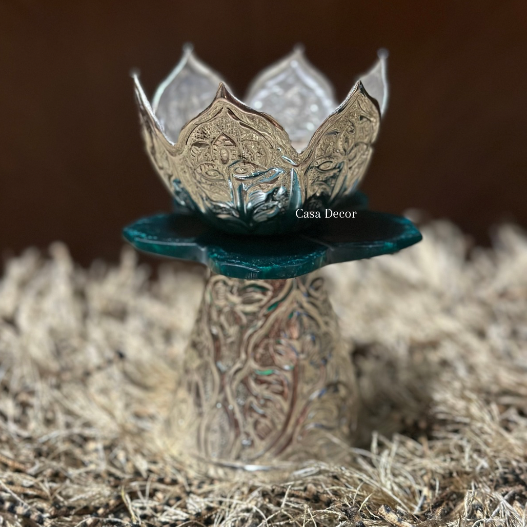 Festive Gift (Bundle Offer): Silver Polish Diya Stand with Resin Flower